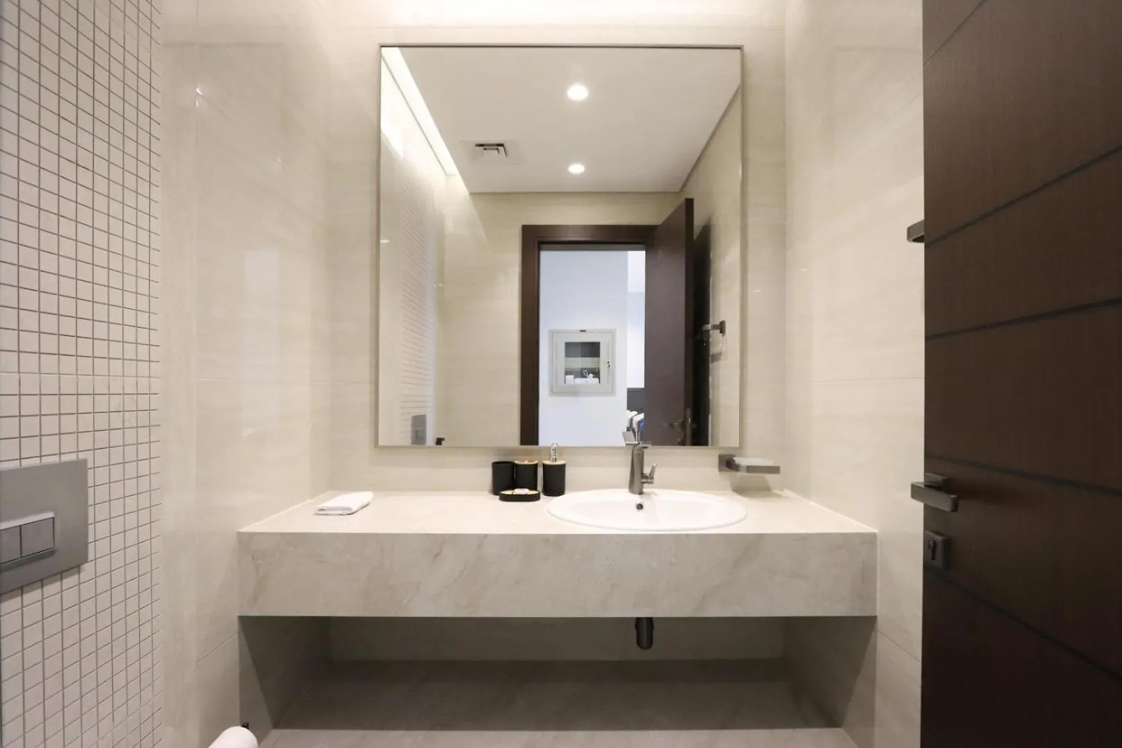 Sleek 1Br With Open Views In Business Bay Apartment Dubai 0*,