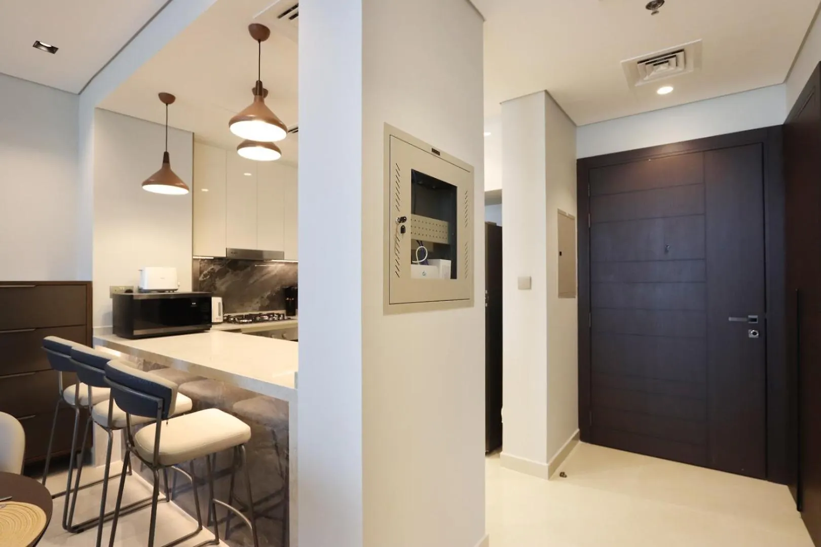 Sleek 1Br With Open Views In Business Bay Apartment Dubai