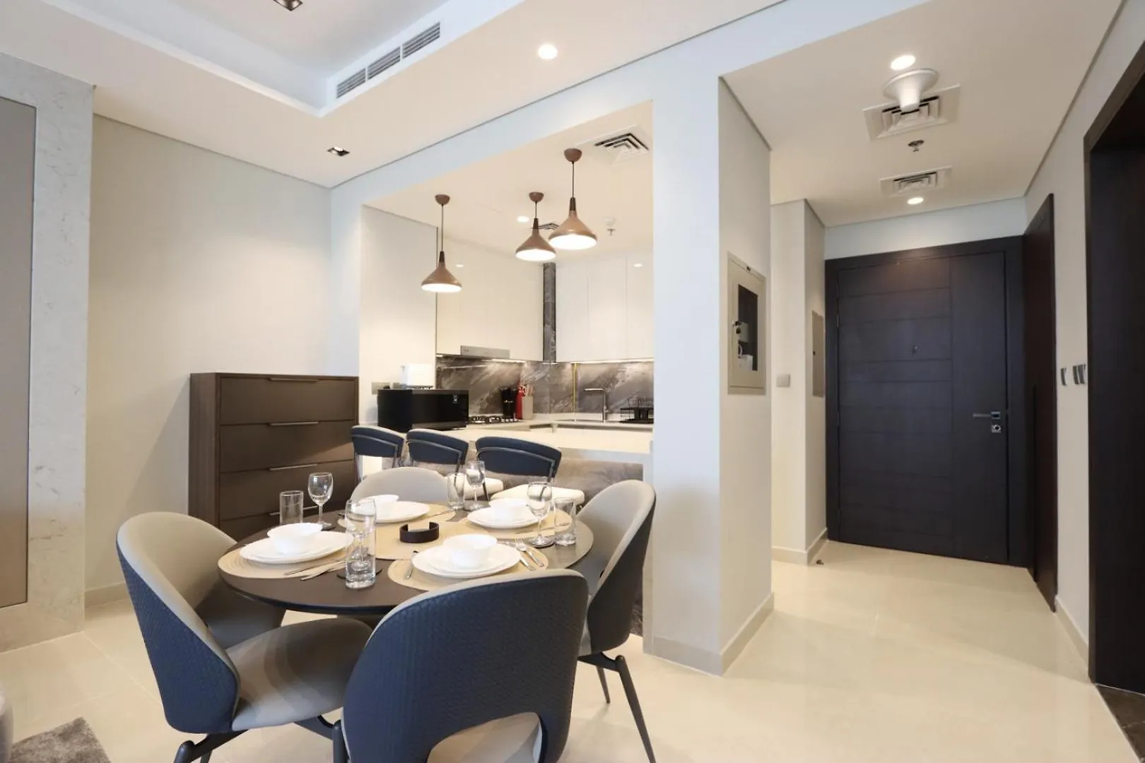 Sleek 1Br With Open Views In Business Bay Apartment Dubai